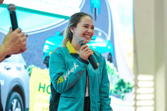 Nữ tài Xanh mang đến hình ảnh mới mẻ, bản lĩnh và đầy tự tin trong một nghề tưởng chừng chỉ dành cho phái mạnh.