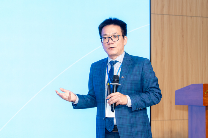 PGS.TS.BS. Lê Minh Khôi chia sẻ về liên kết đào tạo, nghiên cứu và thực hành lâm sàng.