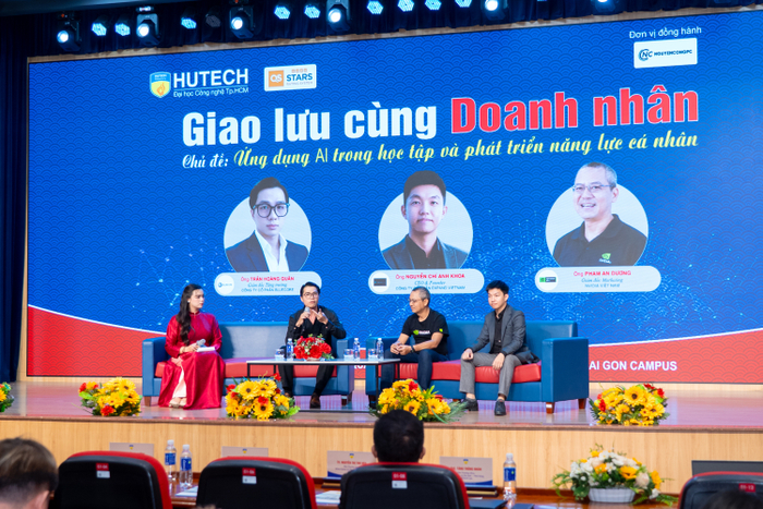 Giao lưu cùng đại diện doanh nghiệp mở thêm góc nhìn về ứng dụng AI trong học tập và nghề dịch vụ