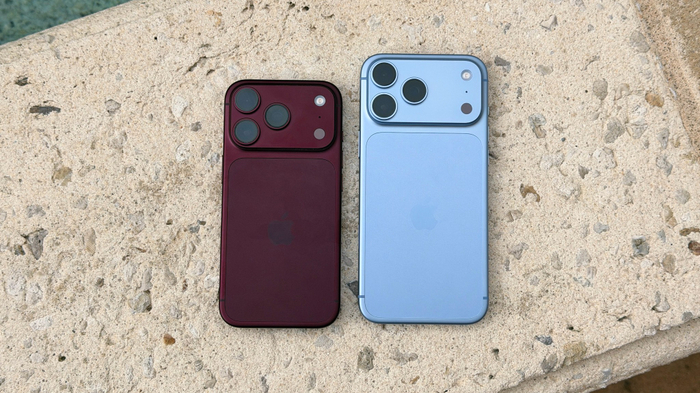 Đỏ Burgundy và Băng Thanh là hai trong bốn màu của iPhone 18 Pro và iPhone 18 Pro Max. Ảnh: TechRadar