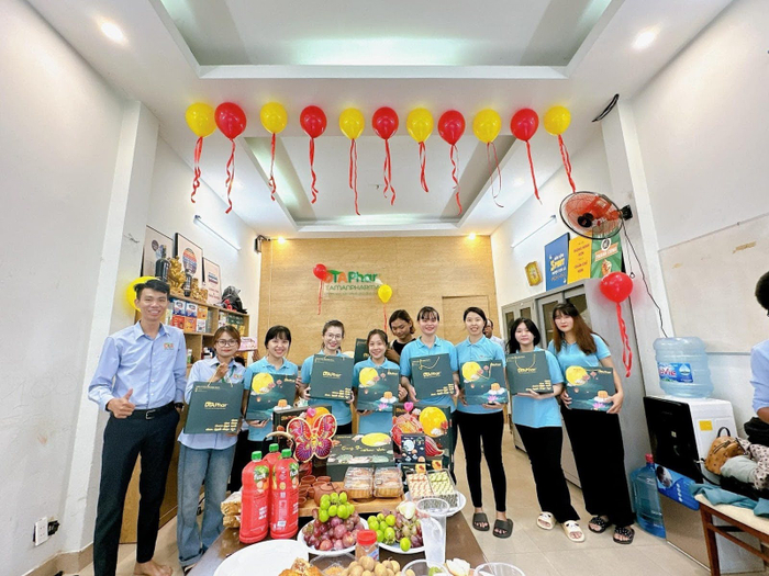 Với anh Bình, người lãnh đạo phải luôn có mặt ở tuyến đầu, đặc biệt trong giai đoạn khó khăn.