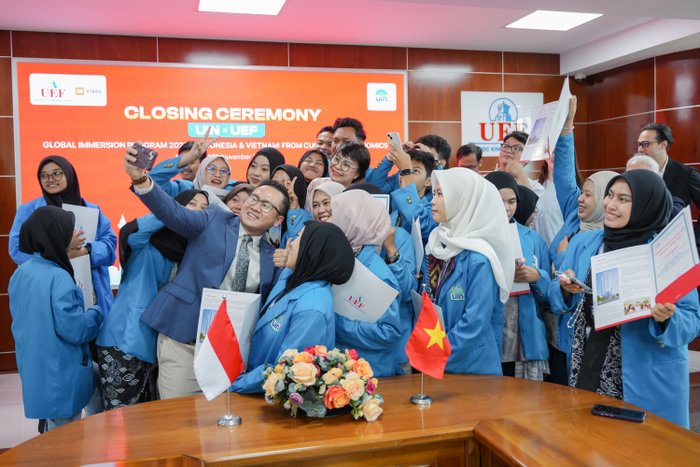 Sinh viên giao lưu quốc tế ngay tại trường