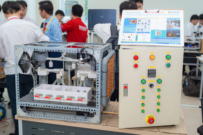Một số đồ án tốt nghiệp của sinh viên trưng bày tại HUTECH TECHSHOW