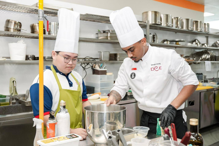 Sinh viên học tập từ thực tế, “xắn tay” trải nghiệm kỹ năng nghề nghiệp