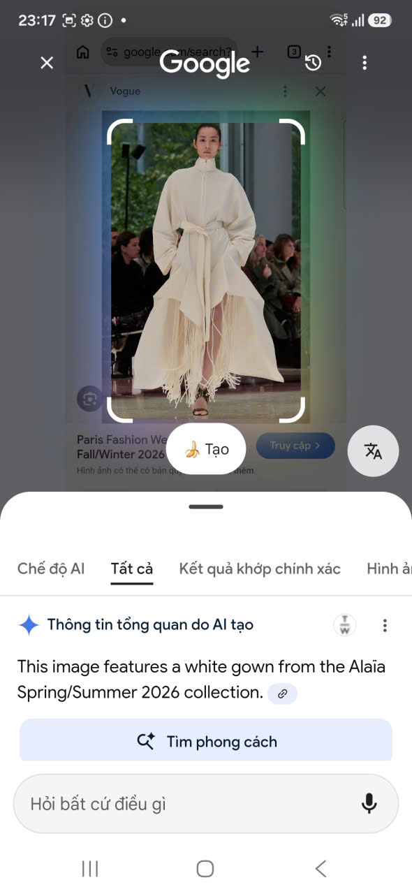 Khi khoanh tròn vào trang phục, một tuỳ chọn “Tìm phong cách” sẽ xuất hiện ngay dưới phần thông tin tổng quan, đây chính là không gian của Find The Look&nbsp;