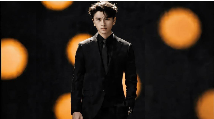 Nguyễn Đình Mạnh theo đuổi phong cách âm nhạc giàu cảm xúc.