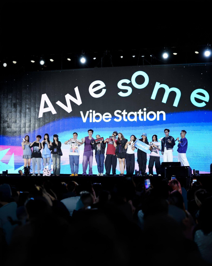 Awesome Vibe Station là cơ hội hiếm hoi để “vibe kề vibe” cùng thần tượng ở khoảng cách gần nhất