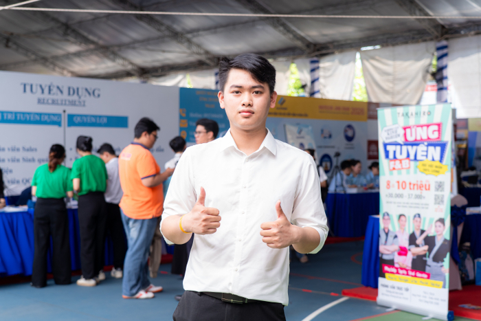 Nguyễn Tiến Quang hào hứng chia sẻ sau buổi phỏng vấn trực tiếp cùng nhà tuyển dụng
