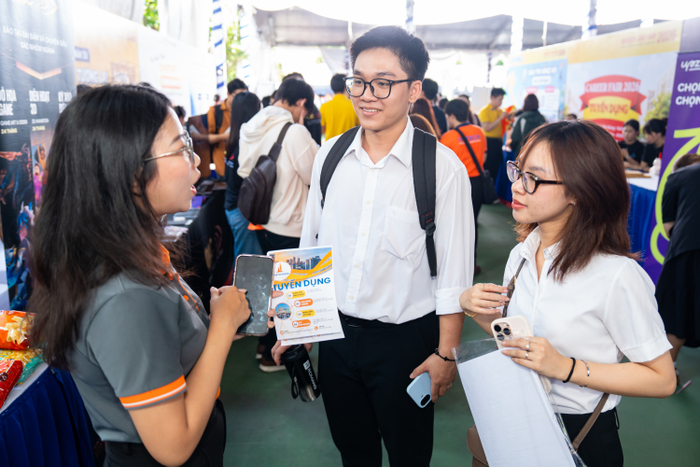 Người trẻ cần chuẩn bị nhiều hơn 1 bản CV bắt mắt khi đi phỏng vấn