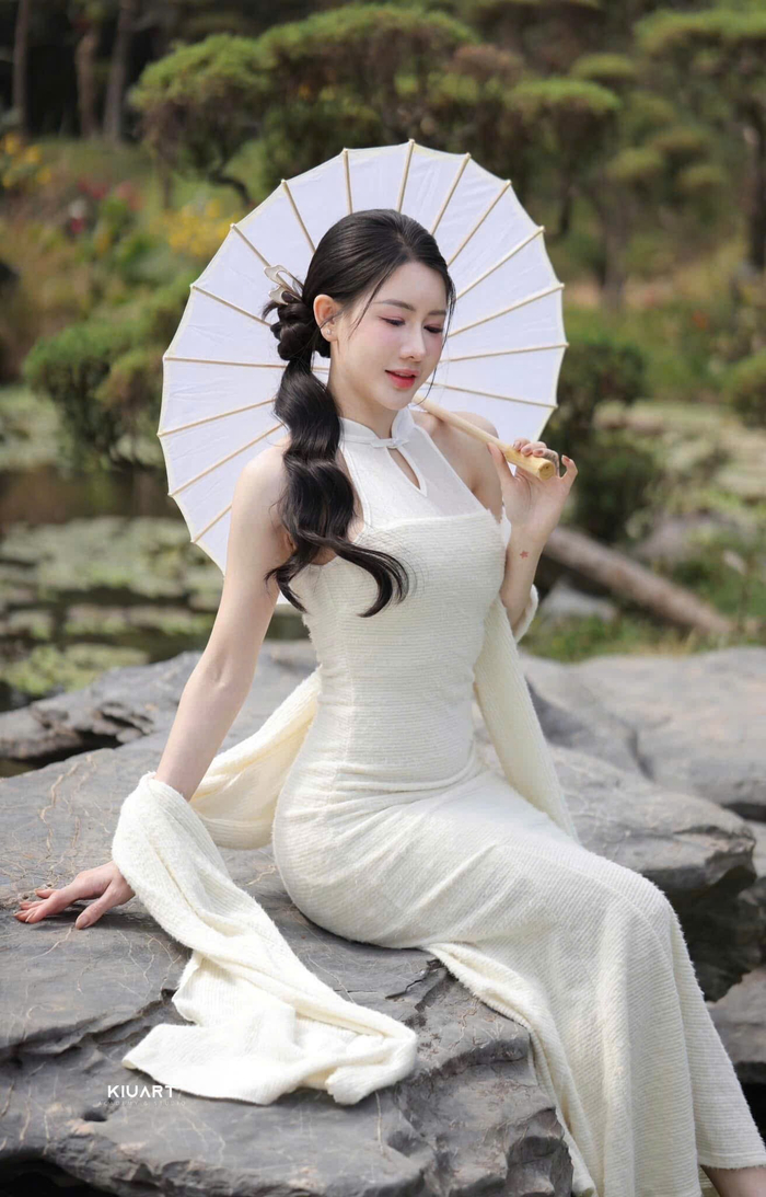 Lan Linh cùng triết lý sống 'Hoa sen sao khéo giữ màu...' truyền cảm hứng tích cực cho cộng đồng.