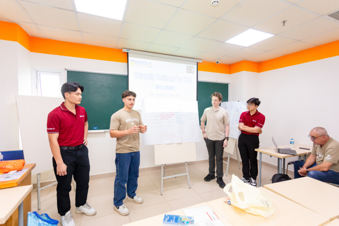 Giao lưu, học tập cùng bạn bè quốc tế góp phần hình thành năng lực hội nhập cho thế hệ trẻ
