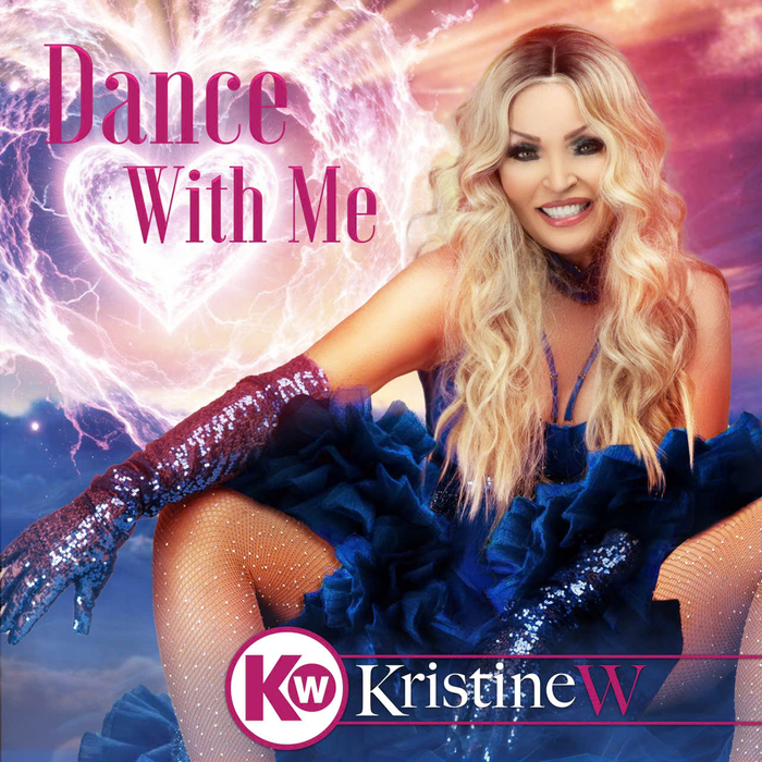 FabulousMe thực hiện quạt thiết kế riêng cho nghệ sĩ nhạc dance Mỹ Kristine W Ảnh 1