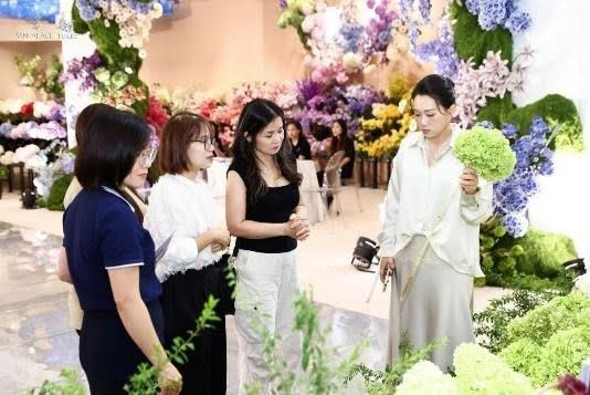 Hàng nghìn khách đổ về The Vietnam Grand WeddX 2026, choáng ngợp trước “đại tiệc cưới” lớn bậc nhất Việt Nam Ảnh 6