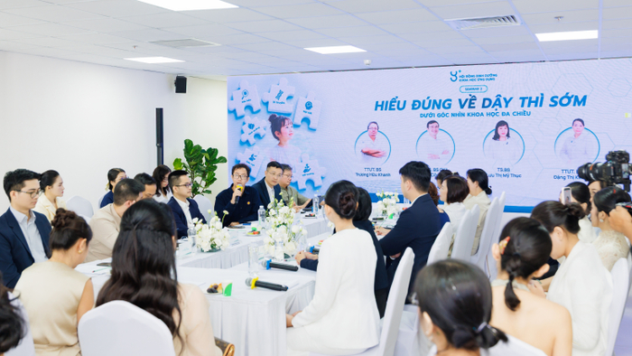 TS.BS Nguyễn Nhật Nam chia sẻ về tầm quan trọng của việc thăm khám chuyên gia đúng thời điểm.