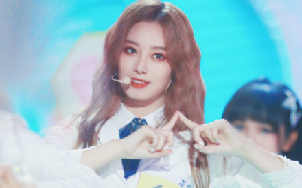 Đêm chung kết Sáng tạo doanh chiếm sóng hot-search Weibo: Tiếc nuối khi Từ Nghệ Dương không thể debut Ảnh 2