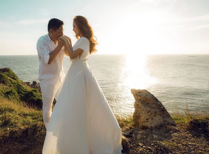 Thanh Thúy - Đức Thịnh như vợ chồng son dù đã kết hôn 12 năm