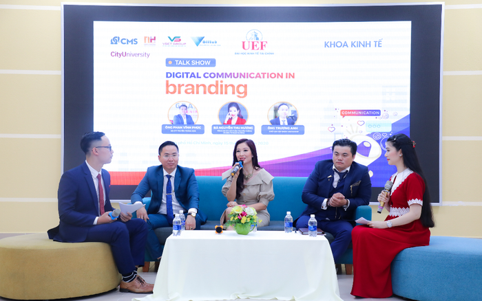 Á hậu Quý bà thế giới - Doanh nhân Thu Hương chia sẻ bí quyết làm thương hiệu cùng sinh viên UEF Ảnh 2