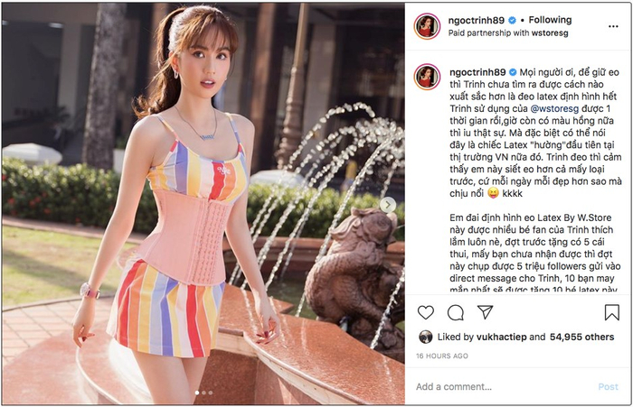 “Mỗi ngày một đẹp hơn sao mà chịu nổi” - Ngọc Trinh review về chiếc đai màu hồng thần thánh