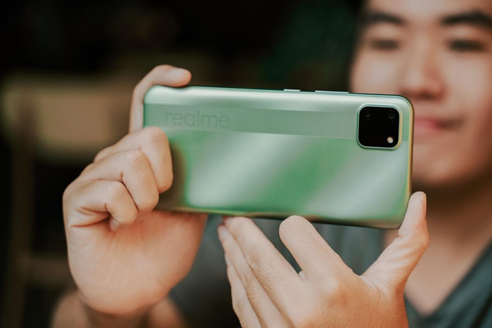 Một chiếc điện thoại vừa túi tiền mà mang lại trải nghiệm “ổn áp” chẳng phải vẫn hơn sao?