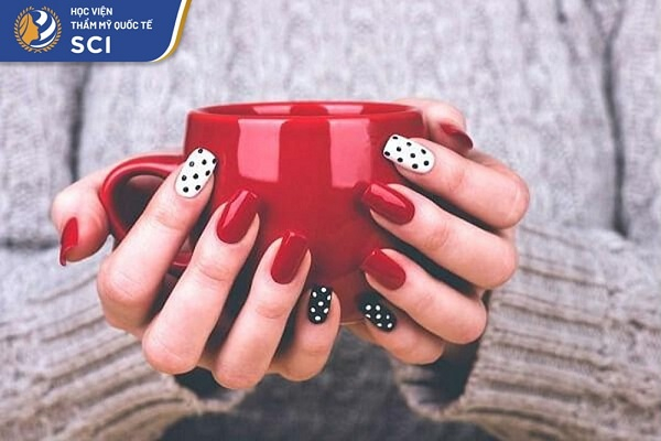 Bộ móng xinh xắn sẽ làm đôi bàn tay trở nên đẹp hơn