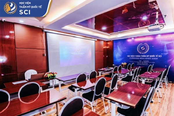 Học viện SCI là đơn vị đào tạo nghề nail chuyên nghiệp có thể giúp bạn học nghề nail nhanh chóng và hiệu quả hơn