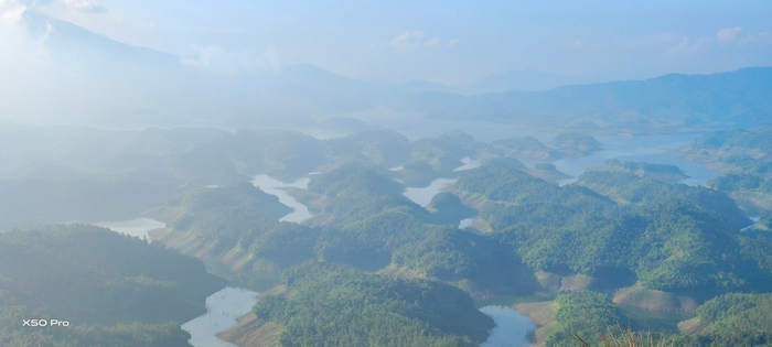 Sau màn thị phạm tạo dáng, Võ Hoàng Yến có thêm biệt danh “Miss Quạu” vì liên tục nổi nóng trong tập 2 Đại Chiến Săn Ảnh Ảnh 4