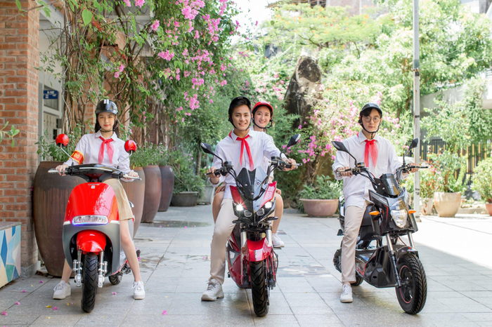 Các mẫu xe máy điện mới nhất 2020 đa dạng sắc màu cho cả nam và nữ