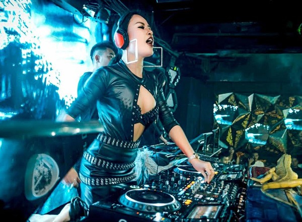 Lần đầu tiên đại diện Việt Nam tham gia Miss Supermodel Worldwide 2020, Hoa hậu Rita Đặng có làm nên lịch sử? Ảnh 3