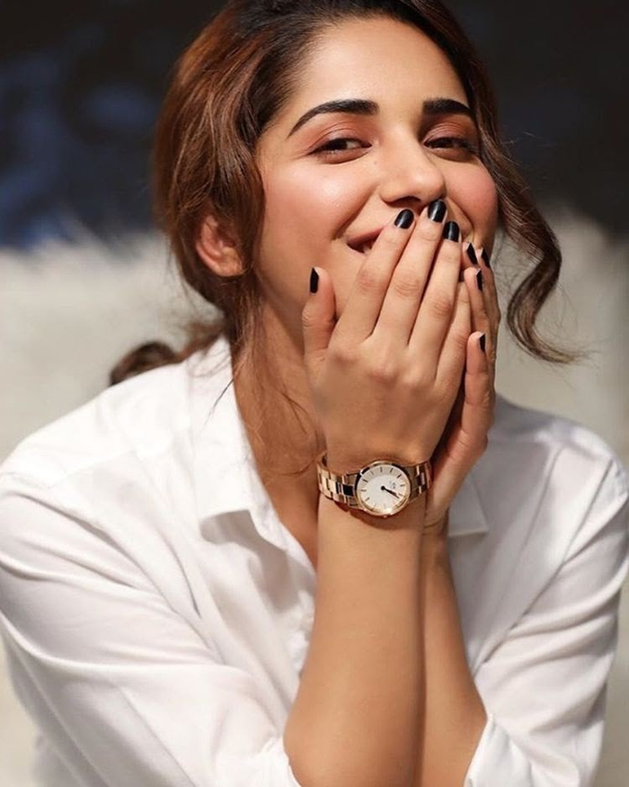 Daniel Wellington vẫn luôn nổi tiếng với phong cách tối giản trên đồng hồ đeo tay