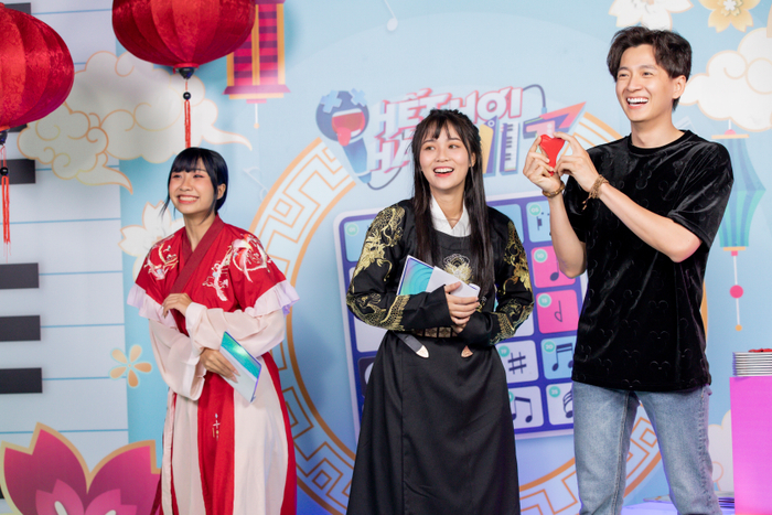  Đúng là những kỉ niệm 'đội quần' thường xuất phát từ men say. 