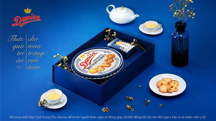 Bánh Danisa phiên bản Trung thu đầy trang trọng, là thức quà ý nghĩa trong mùa trăng này