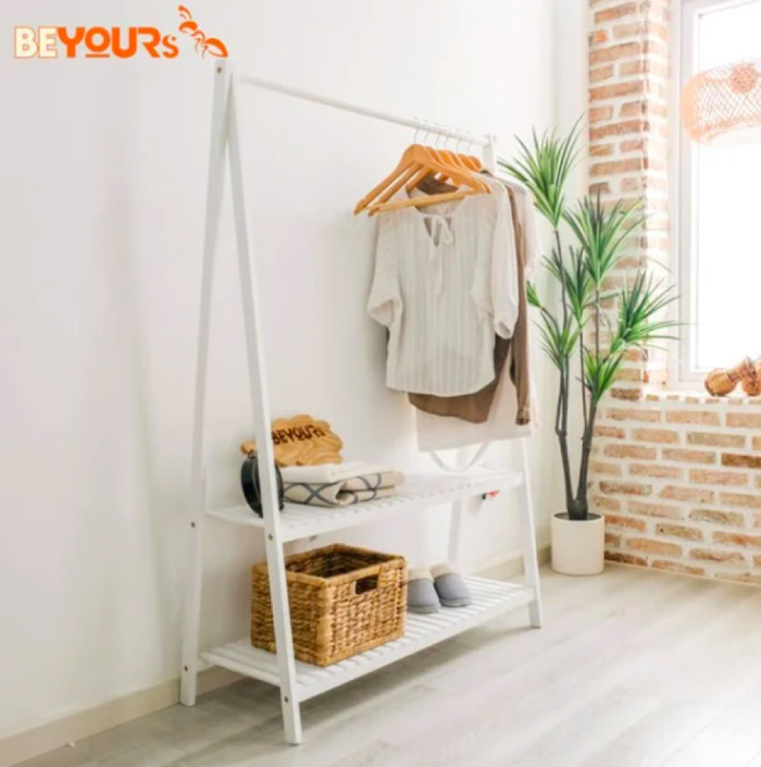 Thay vì phải đóng những tủ quần áo to cồng kềnh, sao bạn không thay đổi bằng Giá treo quần áo gỗ BEYOURs với sắc màu tinh tế, nhẹ nhàng. Không chỉ giúp không gian thêm thoáng, gọn gàng hơn mà giá treo quần áo còn dễ dàng tháo lắp, di chuyển & tùy biến mục đích sử dụng theo ý muốn. Chi tiết tham khảo trên Shopee tại đây.