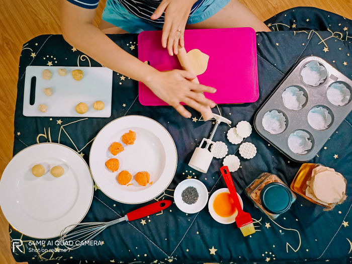 Bật mí công thức làm bánh trung thu trứng muối tan chảy 'homemade' Ảnh 5