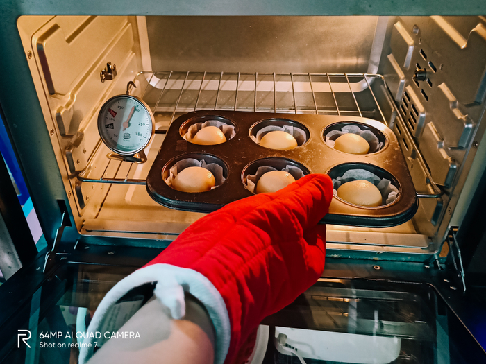 Bật mí công thức làm bánh trung thu trứng muối tan chảy 'homemade' Ảnh 9