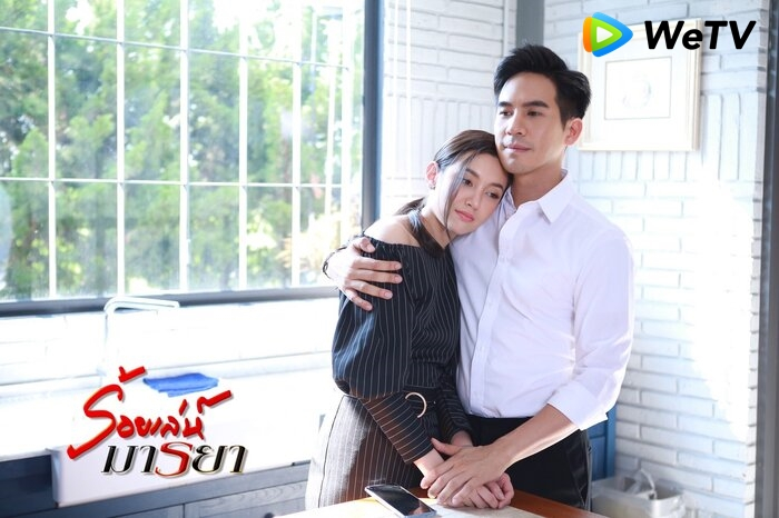 Cả hai sẽ 'xuyên không' sang thời hiện đại để yêu nhau trong phim mới.