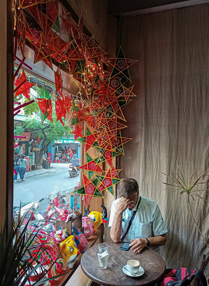 Khám phá phố Hàng Mã rực rỡ mùa Trung Thu qua ống kính Realme 7 Ảnh 6