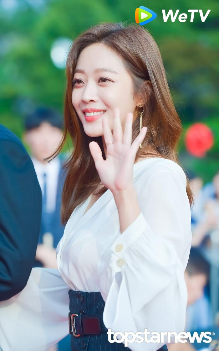 Những lý do khiến bạn không thể bỏ qua 'bom tấn' truyền hình Hàn Quốc 'Truyền thuyết cáo chín đuôi' Ảnh 18