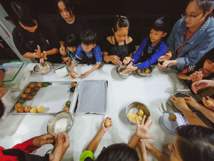 Những nụ cười rạng rỡ mùa Trung Thu ở lớp học tình thương Rạch Ông Ảnh 3