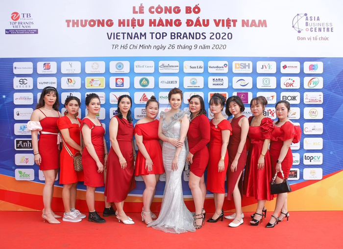 Pink White vinh dự nằm trong “Top những thương hiệu hàng đầu Việt Nam năm 2020”
