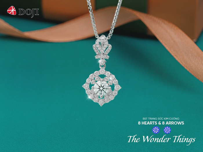 Cận cảnh món quà của Ông Cao Thắng dành tặng cho Đông Nhi mang ý nghĩa may mắn, tốt lành.