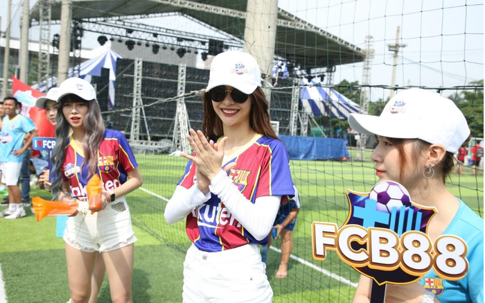 Siêu hùng tranh đấu – Bữa tiệc bóng đá, âm nhạc sôi động cho fan bóng đá Việt Nam Ảnh 2