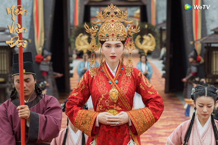 Hai phim được hóng đã lâu đồng loạt lên sóng bất ngờ: Càng gây tranh cãi càng thu hút Ảnh 7