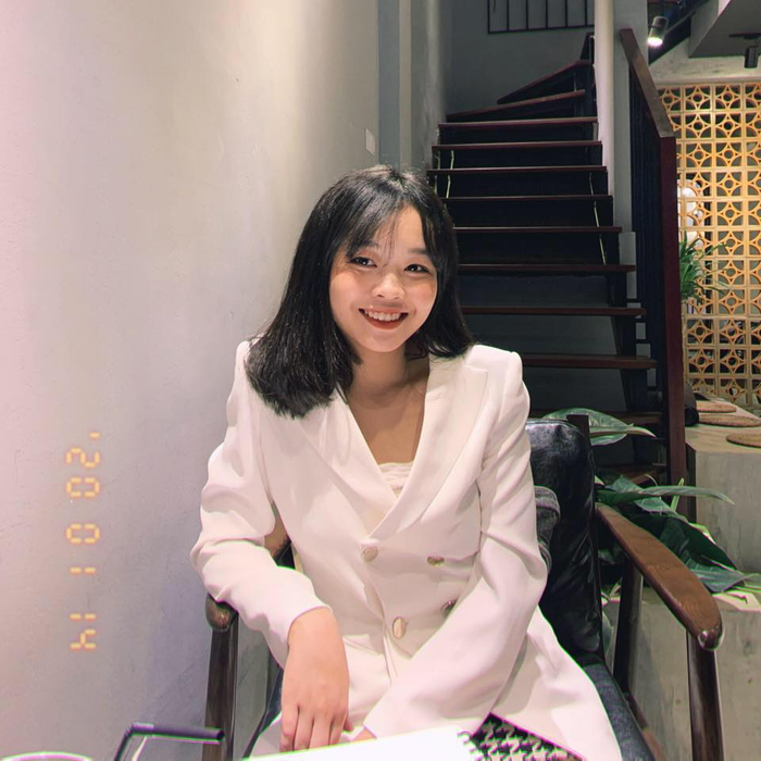 Stylist trẻ, tài năng của làng Thời trang Việt Nam - Phạm Hoàng Yến   