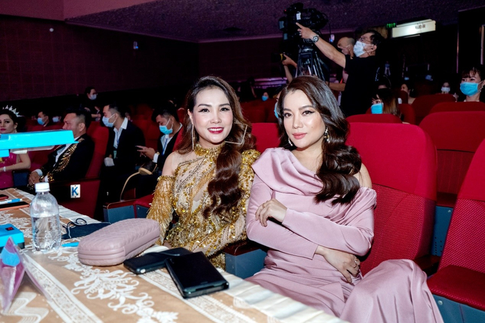 Trưởng BTC Hoa hậu Đặng Gia Bena cùng diễn viên Trương Ngọc Ánh