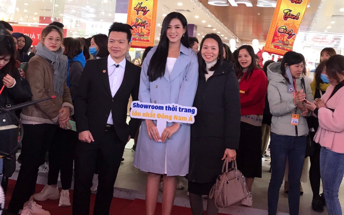 Tân Hoa Hậu Việt Nam Đỗ Thị Hà được chào đón nồng nhiệt tại Bắc Giang Ảnh 2