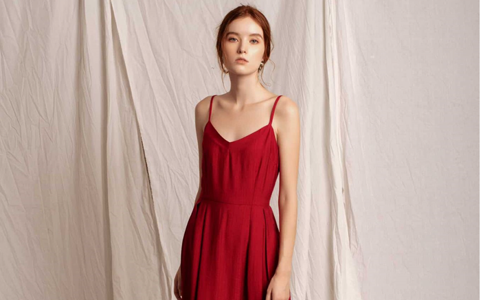 Dành riêng cho nàng bận rộn: Loạt outfit giờ chót siêu xinh cho tiệc Giáng sinh cận kề Ảnh 2