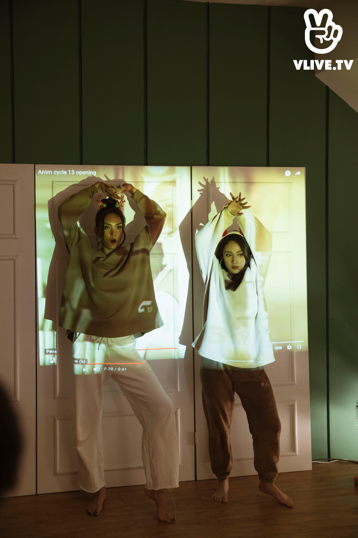 Chill Baby Chill tập 1: Võ Hoàng Yến đau đầu lựa chọn giữa Jack và Sơn Tùng M-TP Ảnh 23