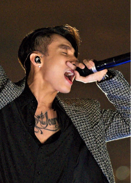 Trong không gian âm nhạc thực tế ảo đẳng cấp thế giới, Sơn Tùng M-TP và những cái tên đình đám nhất showbiz đã mang đến cho khán giả 120 phút trải nghiệm đỉnh cao “độc nhất vô nhị” tại Việt Nam!