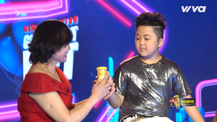 Sỹ Luân team MimiMama: Từ học sinh giỏi Toán thành phố trở thành giọng ca nhí xuất sắc toàn quốc Ảnh 12