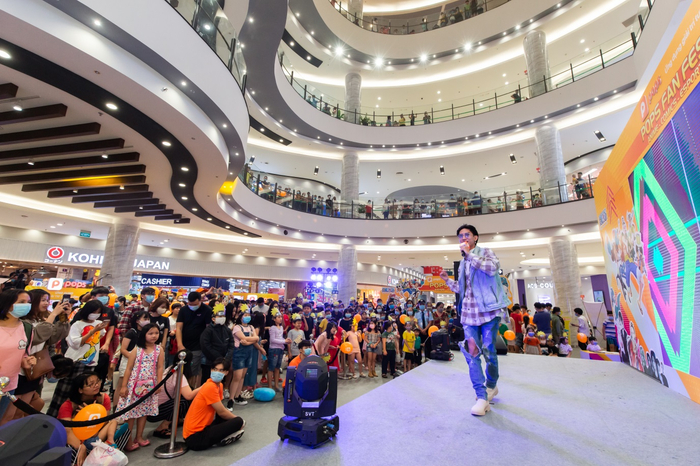 Nhiều người hâm mộ đã có mặt ở sự kiện POPS Fan Fest từ rất sớm
